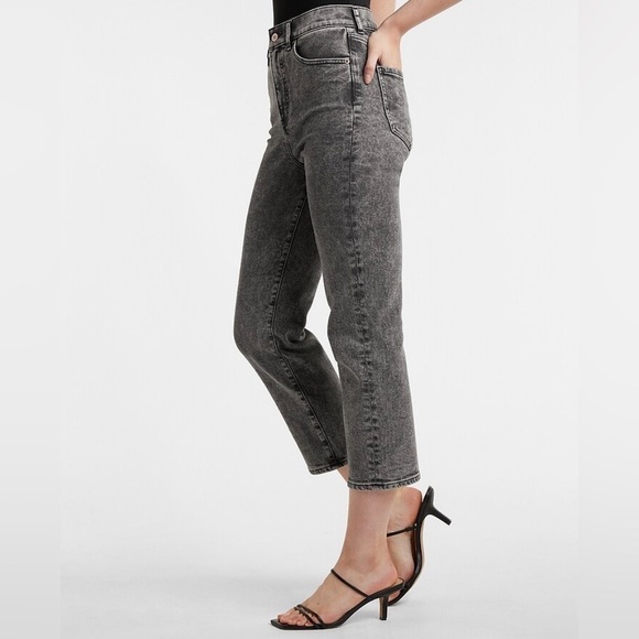 Express Super High Waisted Faded Black Cropped Straight Jeans- NWT - Picture 5 of 15